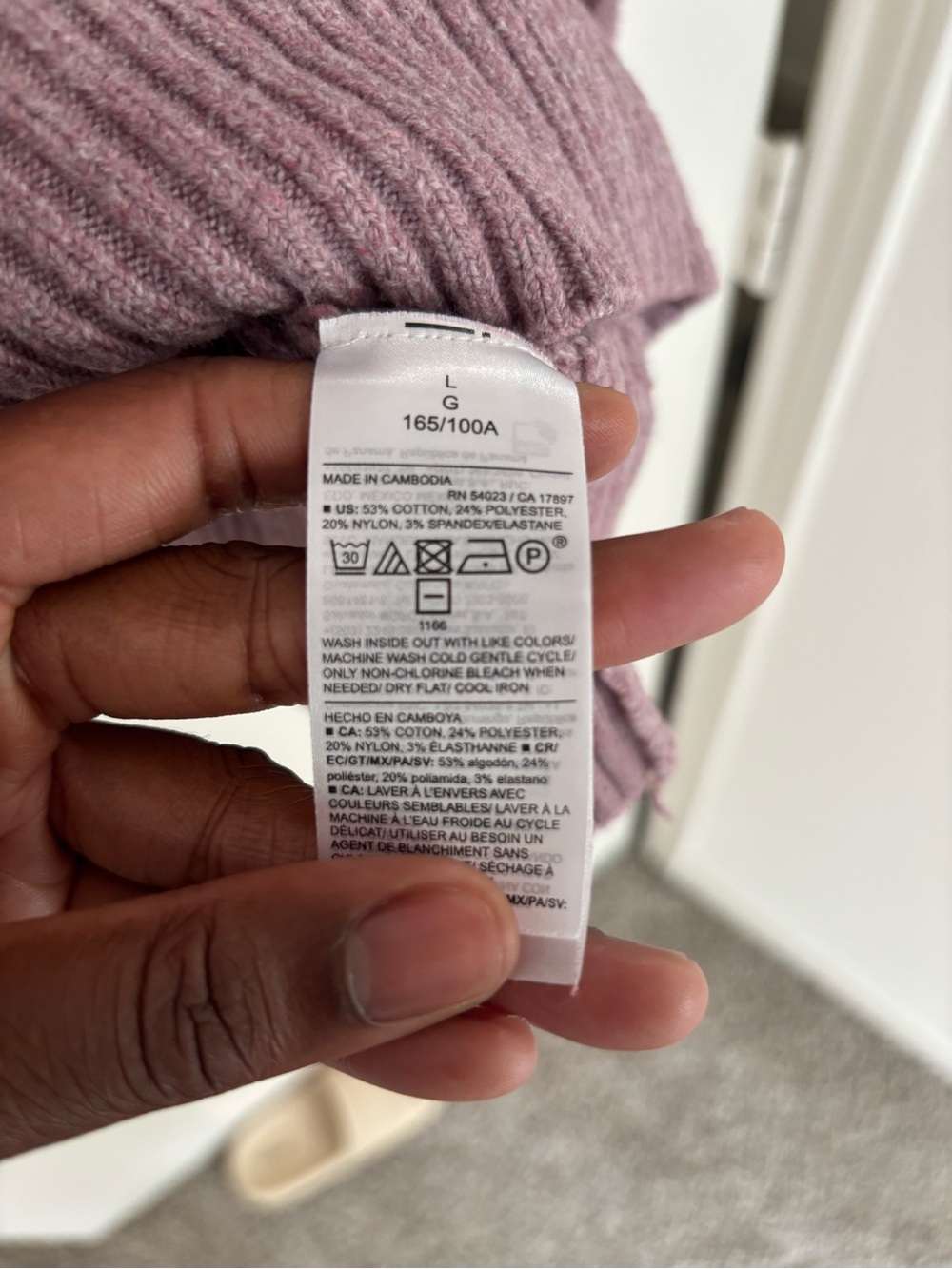 Old Navy Women's Scoop Crewneck Sweater in Dusty Mauve - Picture 4 of 4